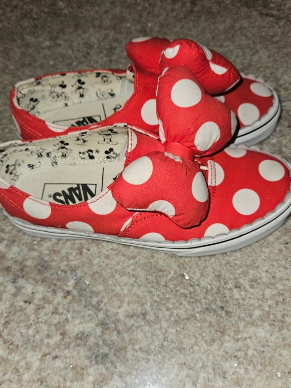 Vans Disney Authentic "MINNIE'S BOW" Sneakers sz 7.5 {101-1} - Picture 2 of 9